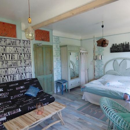 Beau Site Guimauve Et Vieilles Dentelles Bed & Breakfast Royères-Saint-Léonard Exterior foto