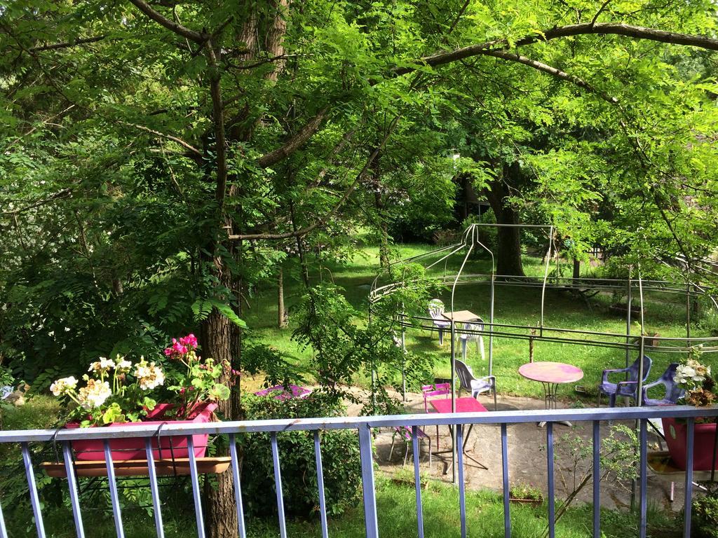 Beau Site Guimauve Et Vieilles Dentelles Bed & Breakfast Royères-Saint-Léonard Exterior foto