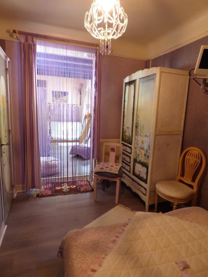 Beau Site Guimauve Et Vieilles Dentelles Bed & Breakfast Royères-Saint-Léonard Exterior foto
